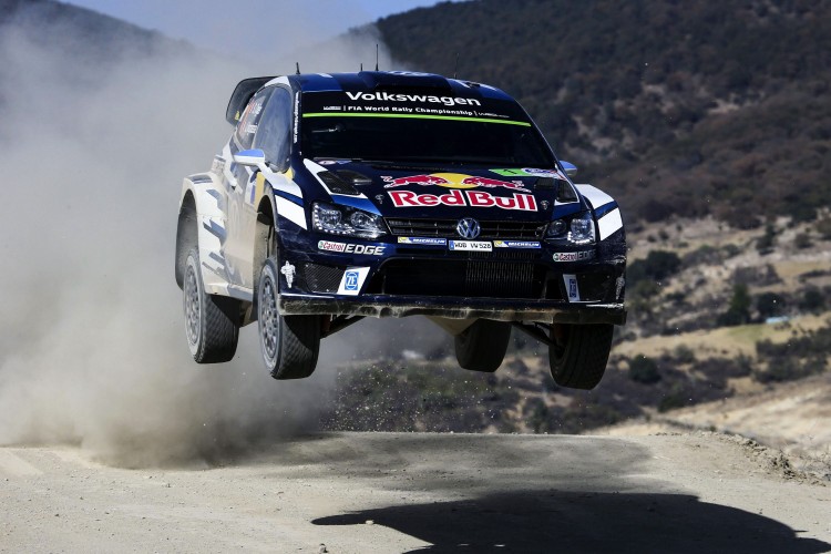 . Leon (Mexico), 04/03/2016.- Sebastien Ogier of France driving his Volkswagen Polo R WRC during day 1 of the Rally Guanajuato Mexico 2016 as part of the World Rally Championship (WRC) in Leon, Mexico, 04 March 2016. (Francia) EFE/EPA/REPORTER IMAGES