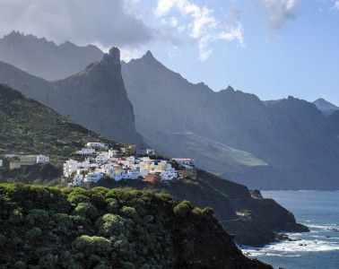 Tenerife bajo el Volcán 1