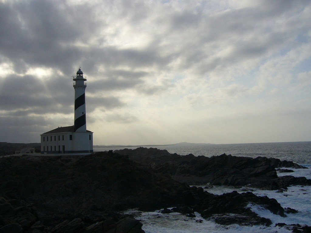 Los faros, ‘salvavidas’ de la costa 15