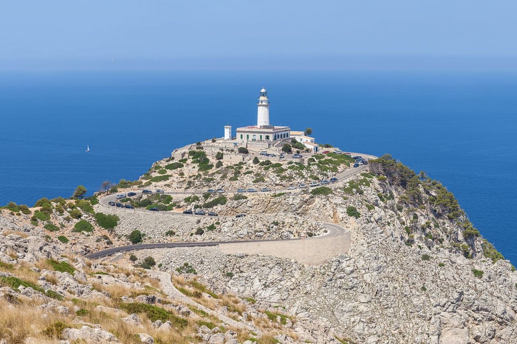 Los faros, ‘salvavidas’ de la costa 18