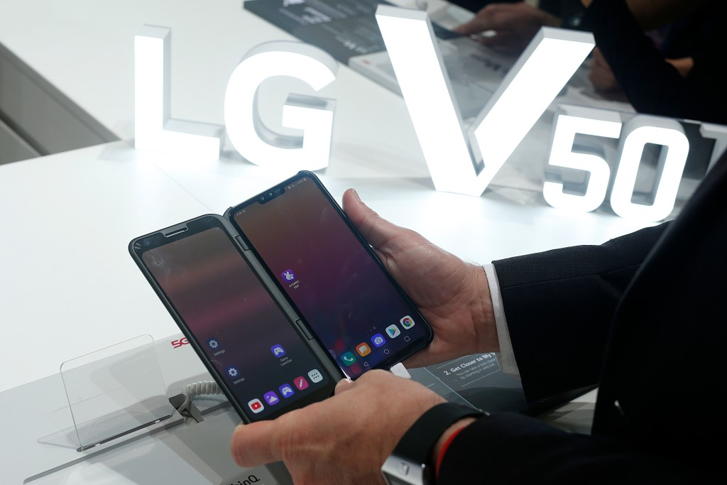 Pantallas flexibles y 5G, el futuro ya es presente