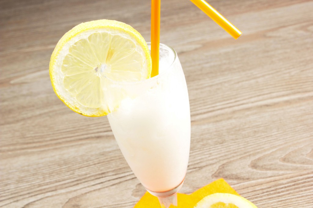 Un batido saludable. el cóctel del verano 4