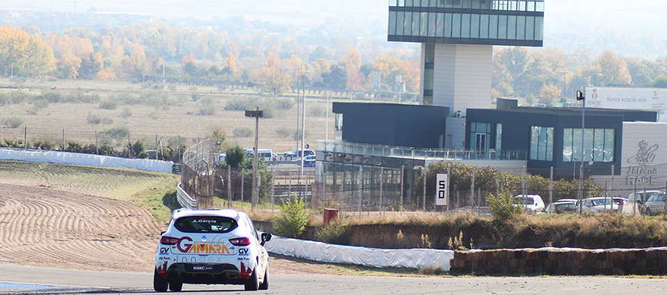 El motor no para en el Circuito del Jarama – RACE