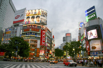 Tokio, una colmena de neón y sushi