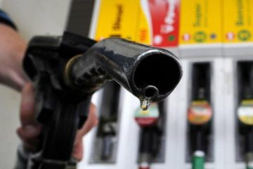 Llenar el depósito, más barato gracias a RACE, Galp y BP