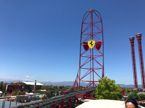 Un viaje en montañas rusas de récord 4