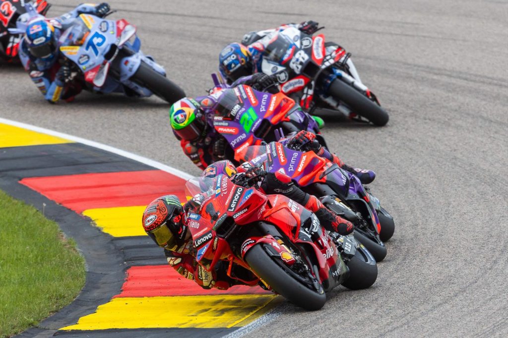 El motor ruge tras el verano en el Jarama-RACE 3