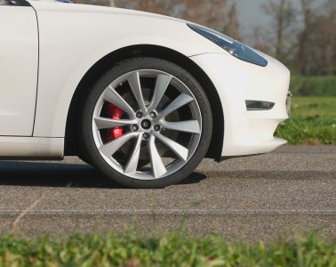 La garantía de alquilar un coche con el RACE 4