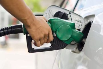Llenar el depósito, más barato con RACE, Galp y BP
