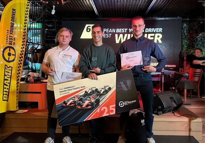 Ángel Cámara, representante del RACE, mejor conductor joven europeo 2025