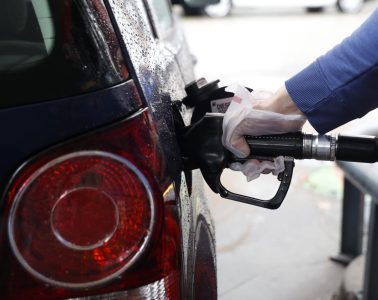 Con RACE, repostar en Galp y BP es más barato