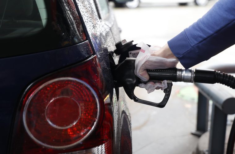 Con RACE, repostar en Galp y BP es más barato