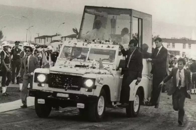 Los coches del Papa: un siglo de fe y blindaje sobre ruedas 7
