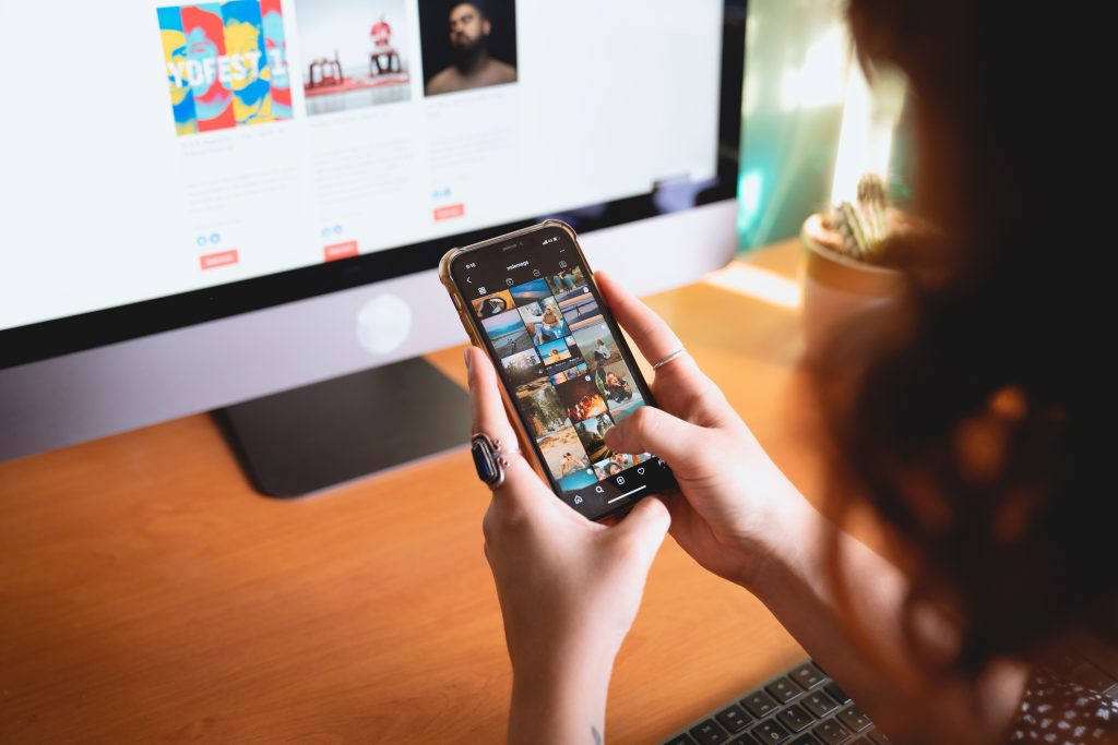 Cómo te enganchan los algoritmos de redes sociales 3