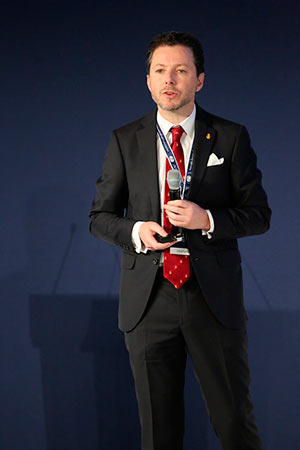 Jorge Delgado en Asamblea General de la FIA
