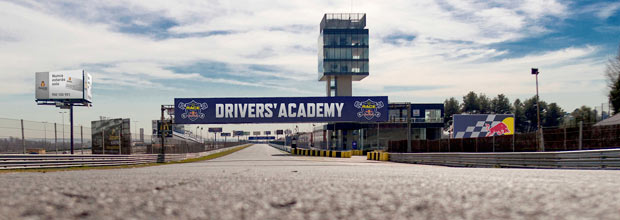 Driver's Academy RACE - Red Bull