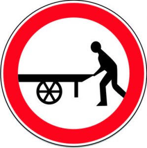 Entrada prohibida a carros de mano.
