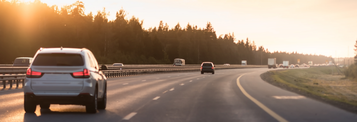 Coche en carretera