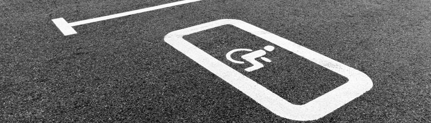Multa por aparcar en plaza de persona con movilidad reducida