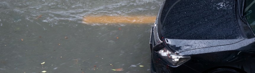 Coche inundado