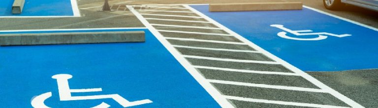 Plazas de aparcamiento para discapacitados | RACE