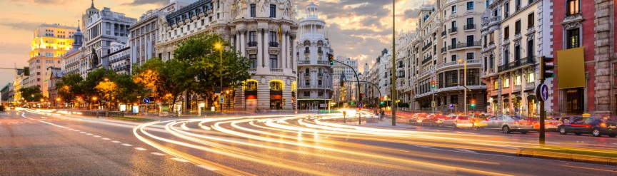 Líneas rojas y blancas Madrid